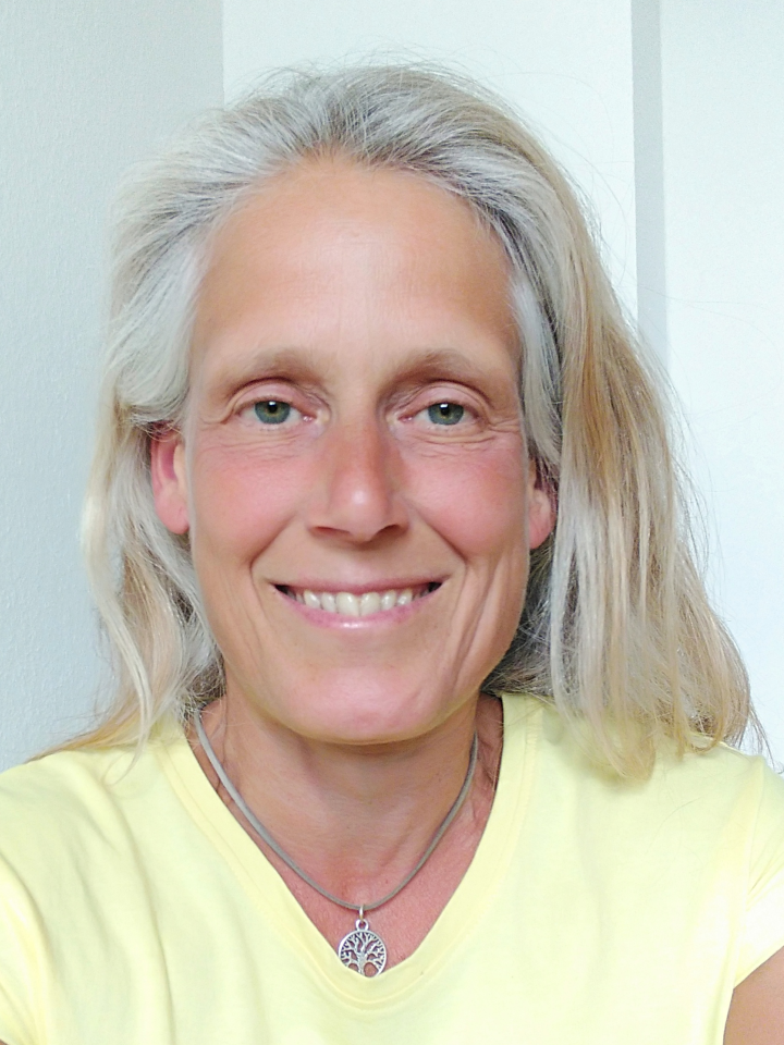 BARF für Katzen - Angela Genovese